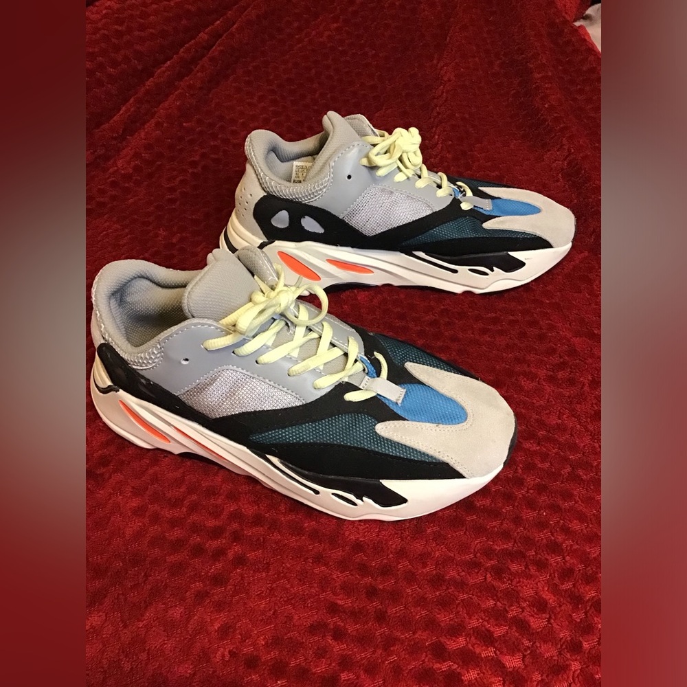 Adidas Yeezy boost 700 wave runners